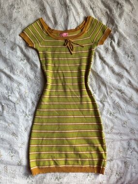 Sugar thrillz knit mini dress never worn size small in great condition